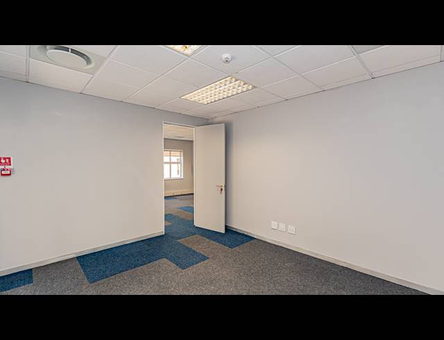 315M² OFFICE TO LET IN FERNDALE